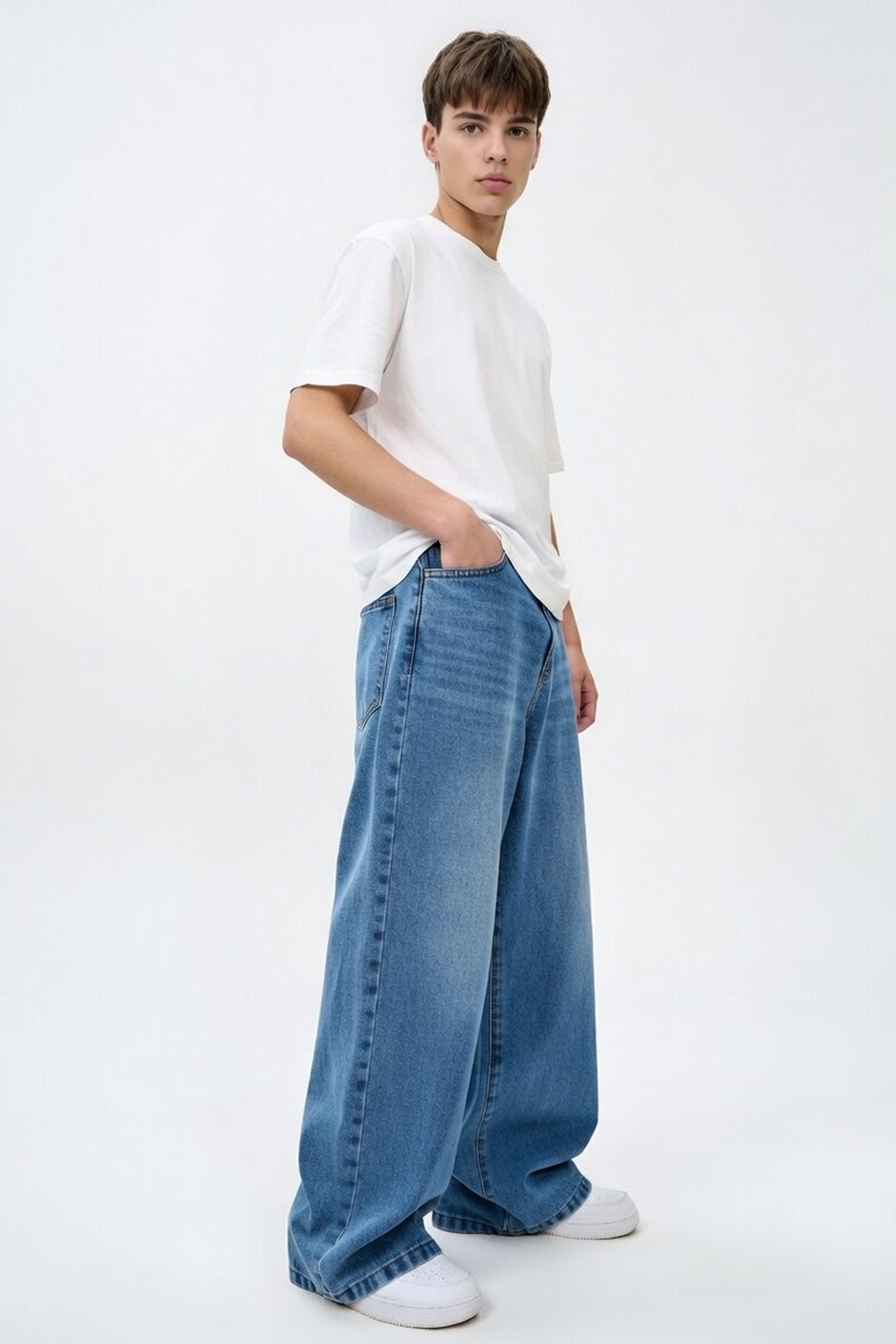 Wide-Leg Baggy Jeans — New Trend 6