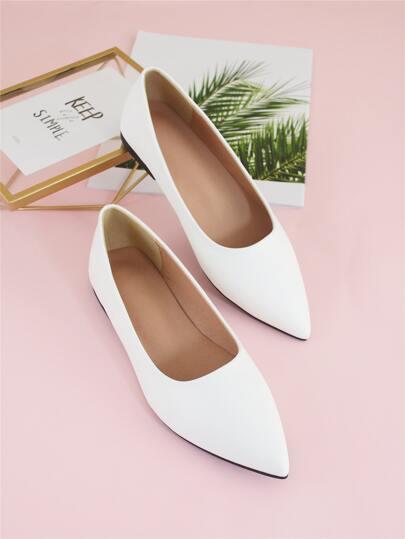 Pointed-Toe Flat Shoes - Shoes online Tanzania | GAMORA ONLINE