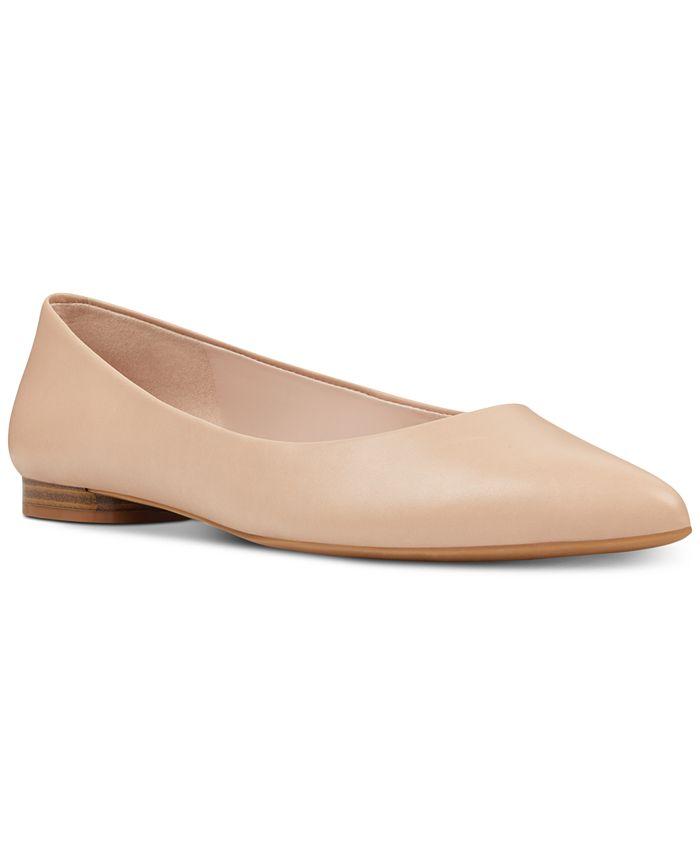 Pointed-Toe Flat Shoes 5