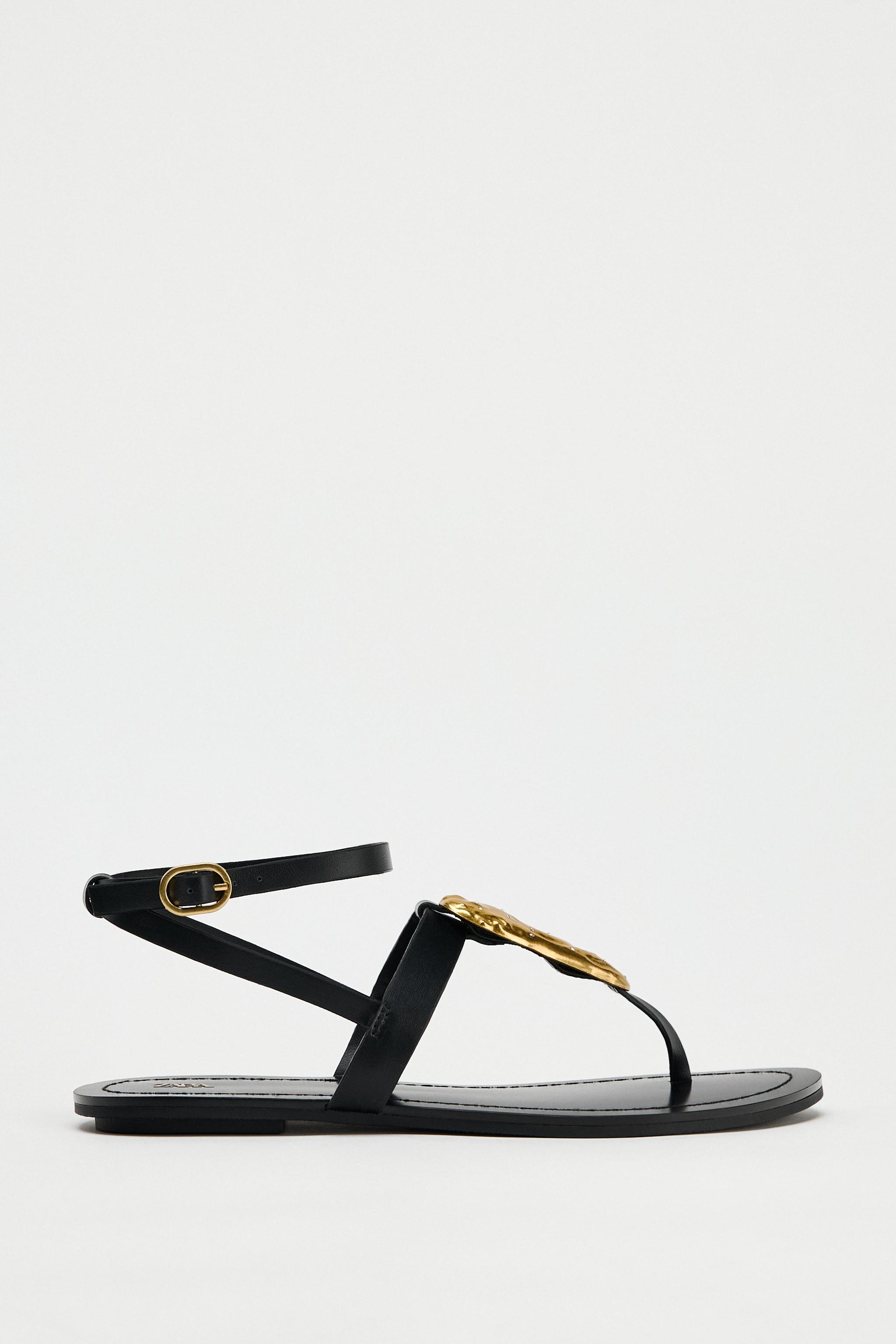 Fashion Gold-Detail Sandals 3