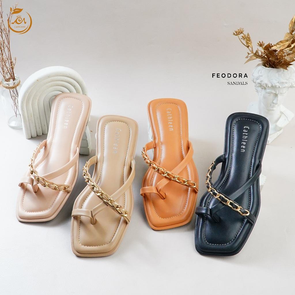 Gold-Chain Flat Sandals 4