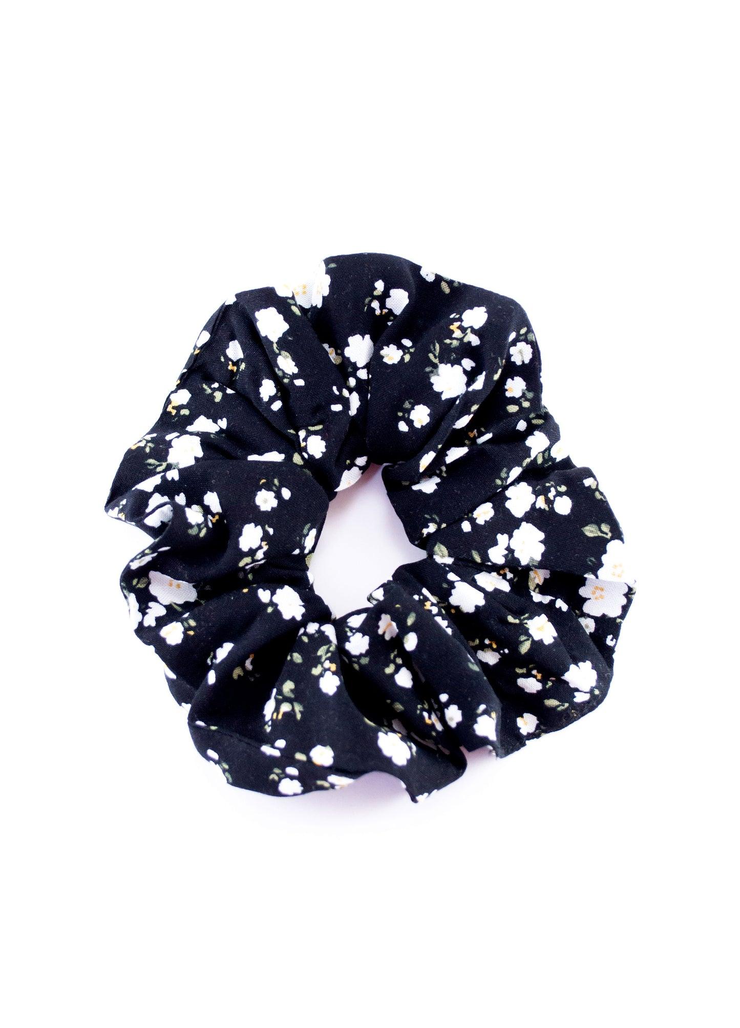 Women's Floral Scrunchie Set - Women's Fashion online Tanzania | GAMORA ONLINE