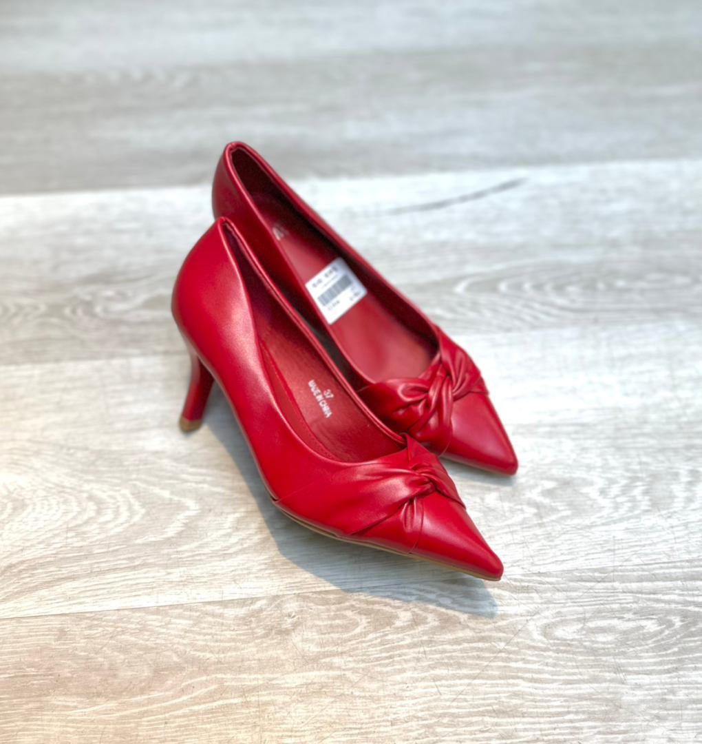 Zara Classy Mid-Heels 4